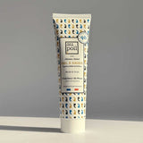 Un tube de gel à raser barbe & corps de la marque Au Poil par Sébastien Chabal