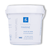 Seau de sels de bain au sel de Guérande, algues marines et huiles essentielles de lavande et petit grain de la marque Passion Marine