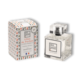 Sur fond transparent le flacon en verre de l'eau de parfum La Force Tranquille de la marque Au Poil et son étui en carton