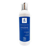 Sur fond blanc, un flacon 250ml de shampoing et gel douche Passion Marine