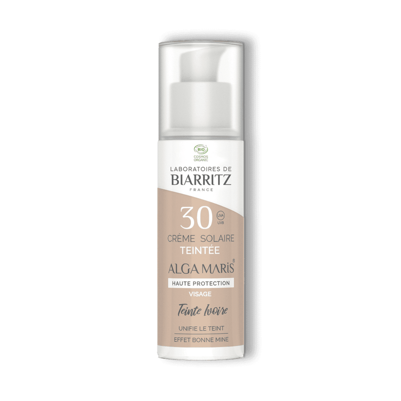 Un flacon de crème solaire teintée de la marque Laboratoires de Biarritz