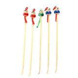 5 cures-oreilles alignés, 2 rouges, 1 vert et 2 bleus
